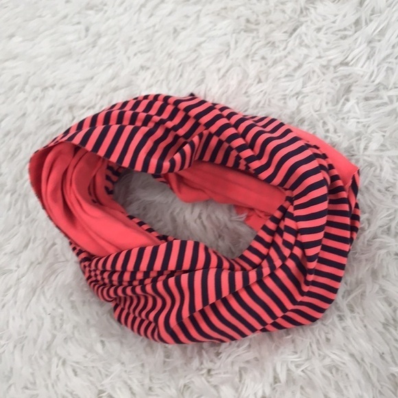 🔥$SALE$🔥 Lululemon Vinyasa Scarf Classic Stripe Light Flare Inkwell - Picture 4 of 4